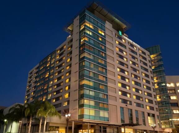 Embassy Suites by Hilton Los Angeles Glendale - Image1