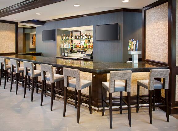 DoubleTree by Hilton Hotel Baltimore - BWI Airport - Image2