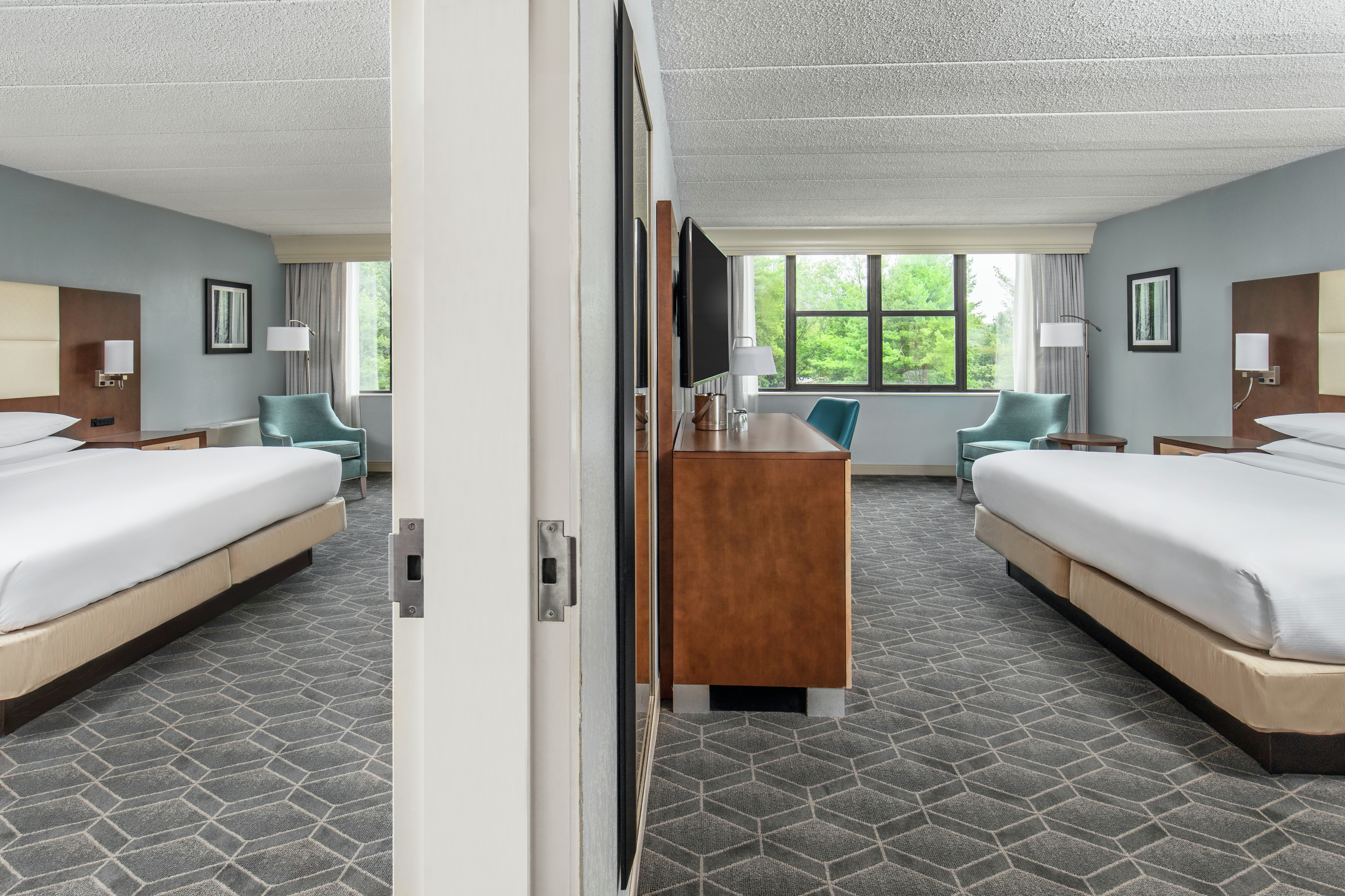 Two Standard King Guestrooms Connected
