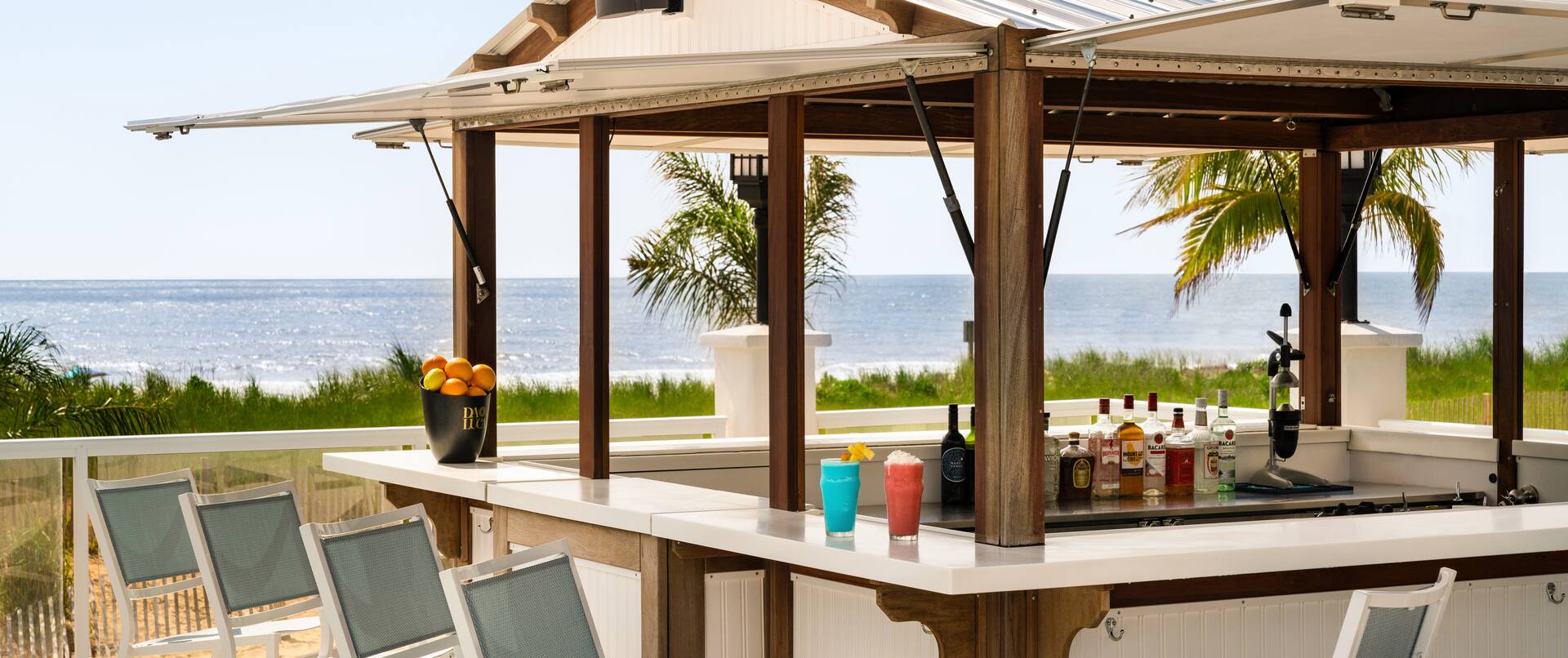 Outdoor cocktail bar by the beach