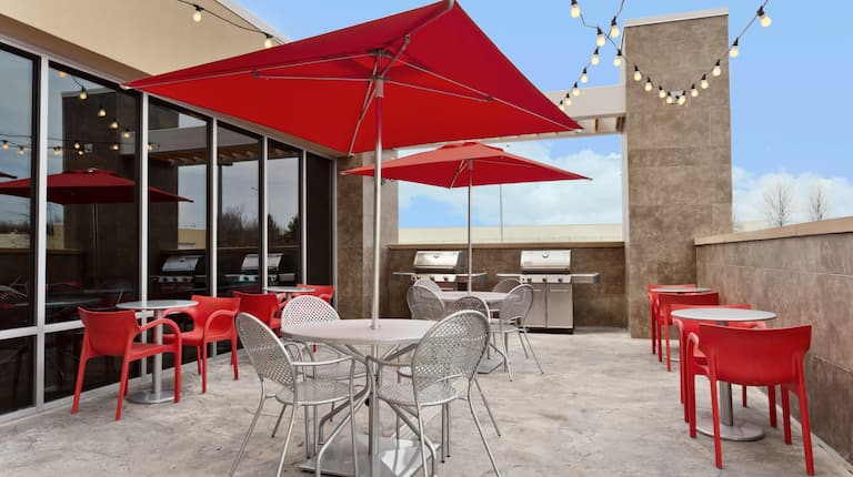 Home2 Suites by Hilton Baltimore / Aberdeen Hotel, MD - Hotel Patio, Day