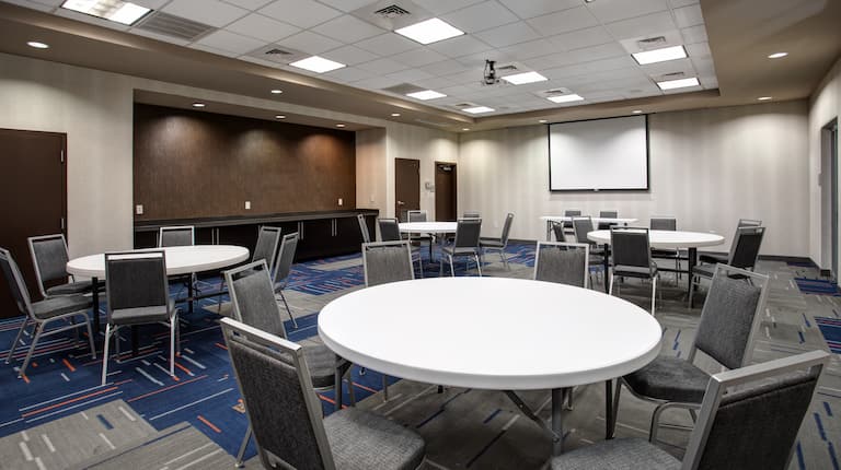 meeting room, round tables, chairs