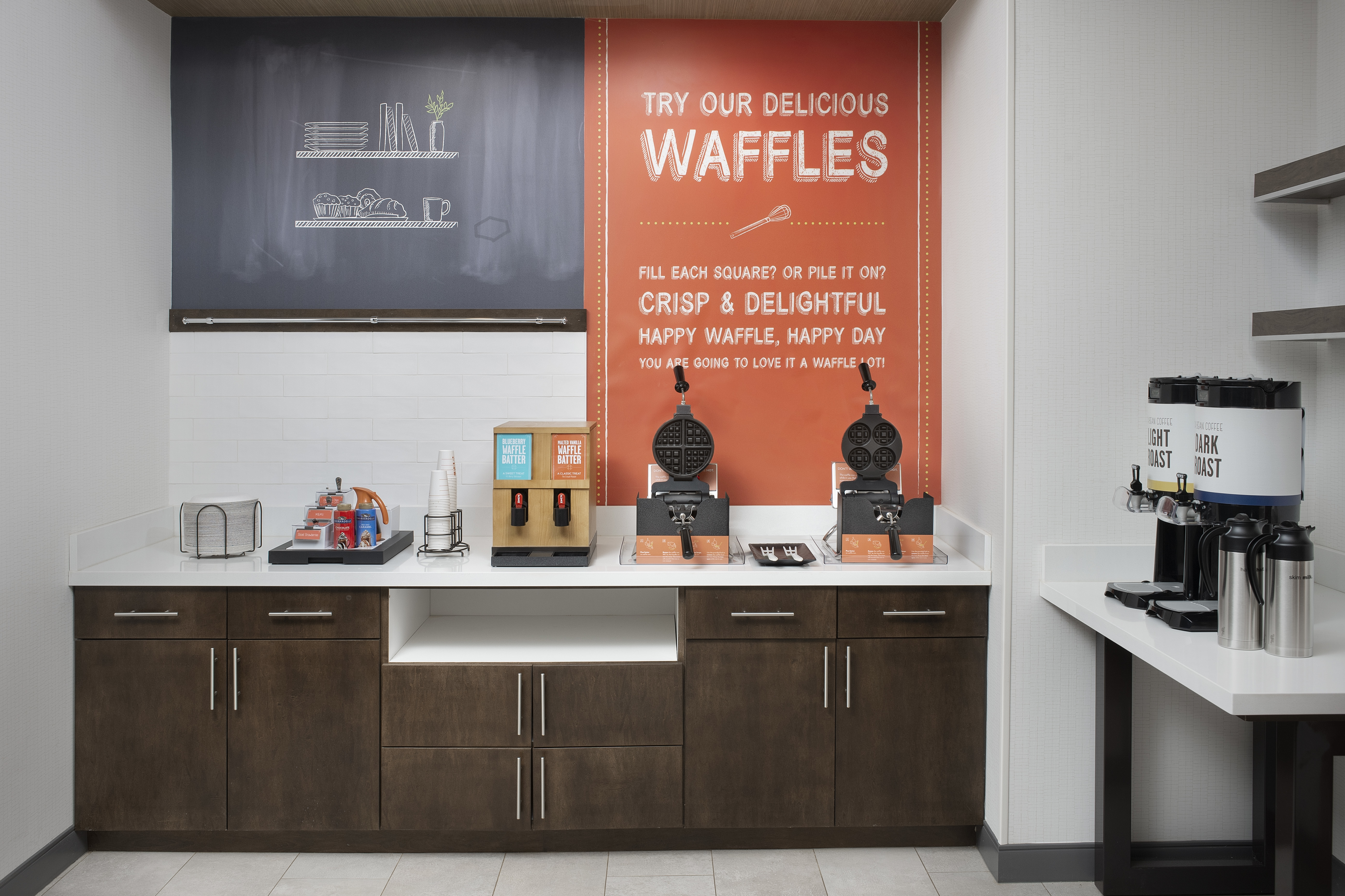 Breakfast Area with Wafflemakers