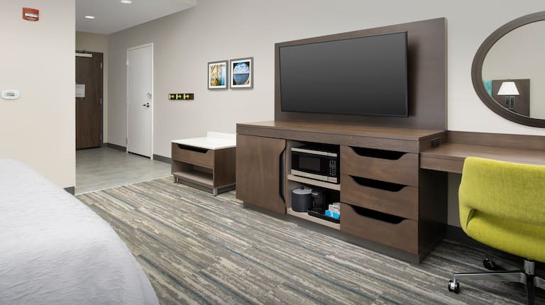 Guest Room Amenities such as TV and Desk