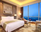 King Deluxe Room With Expansive Views