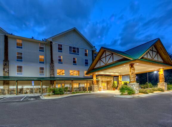 Hampton Inn and Suites Cashiers - Sapphire Valley - Image1
