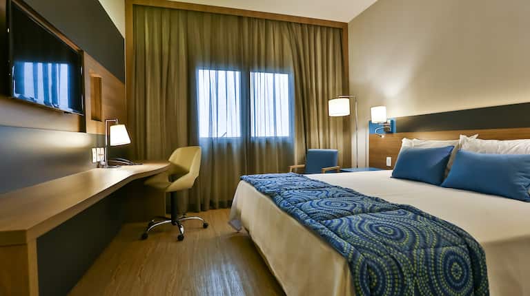 Hilton Garden Inn Santo Andre – Zimmer mit King-Size-Bett