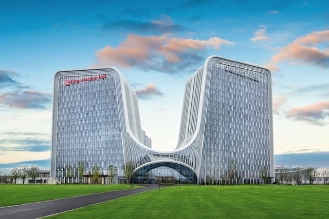 Hilton Garden Inn Zhengzhou Airport Aerotropolis Hotel Exterior