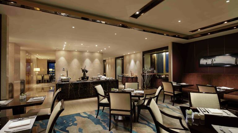 Hotel Executive Lounge Dining Area