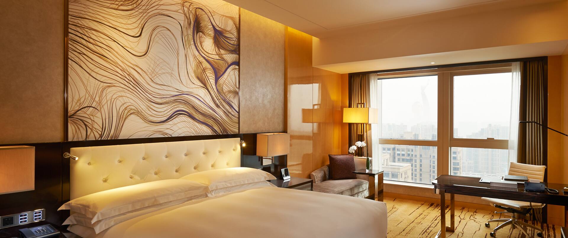 Hilton Zhengzhou Hotel, China - King Exec Guest Room