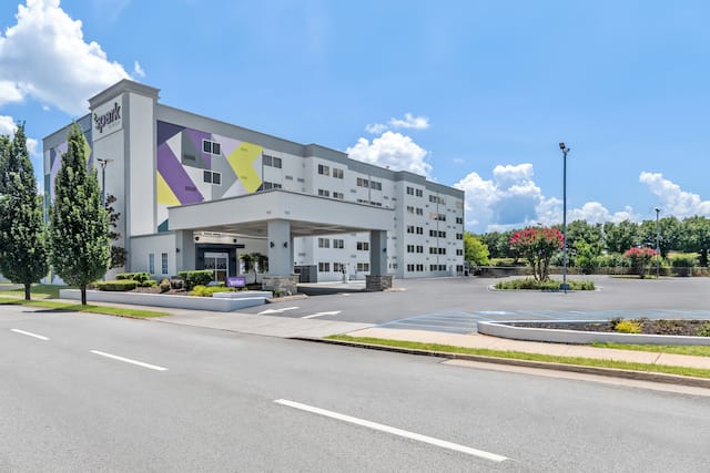 daytime exterior with front of building