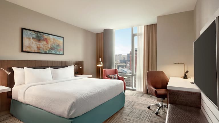 Guest Room with King Bed, Work Desk and Television