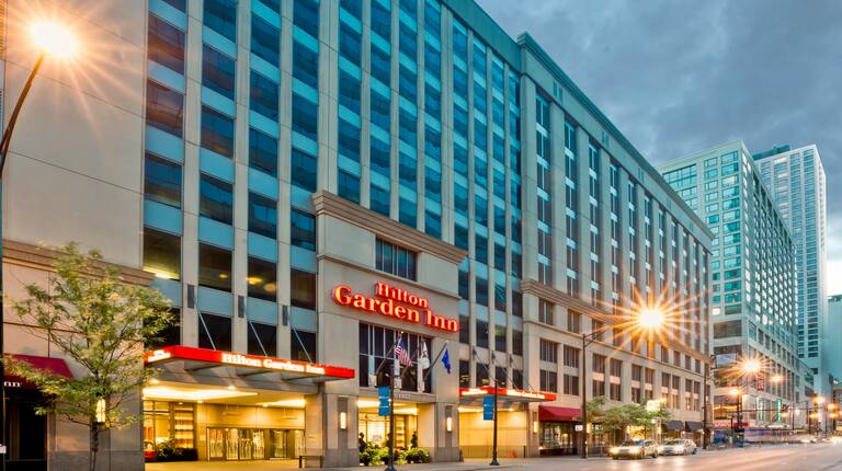 Hilton Garden Inn Chicago Magnificent Mile Hotel