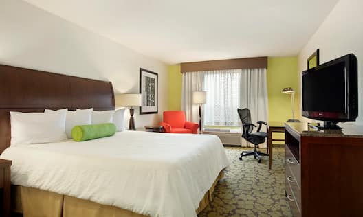 Hotel Rooms In Hoffman Estates At Hilton Garden Inn