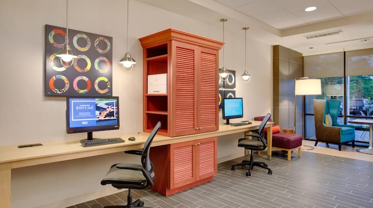 Home2 Suites by Hilton Chicago Schaumburg Hotel, IL - Business Center