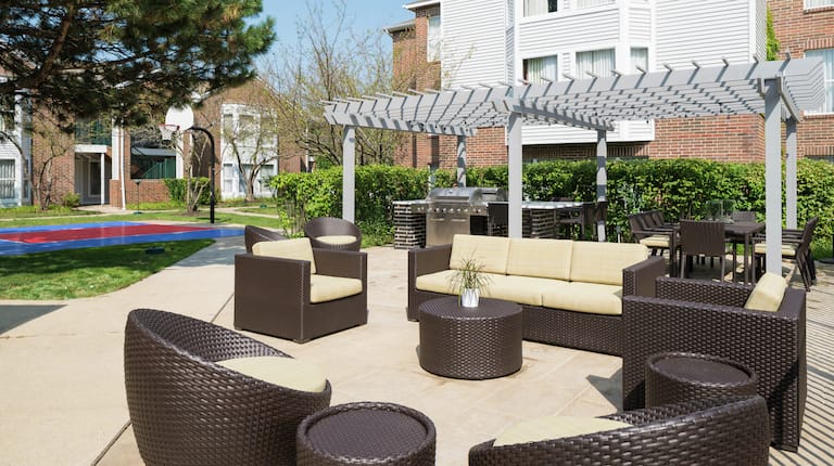 Outdoor Patio Lounge Area with Grills 