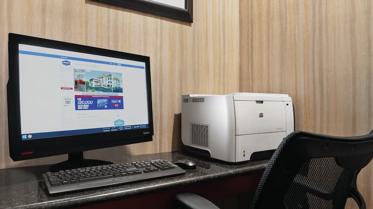 Hotel Business Center