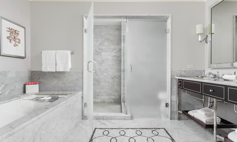 Marble Bathroom-previous-transition