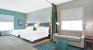 Guest Suite with Queen Beds
