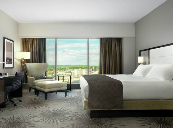 DoubleTree by Hilton Hotel Cedar Rapids Convention Complex - Image3