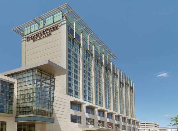 DoubleTree by Hilton Hotel Cedar Rapids Convention Complex - Image1