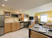 King 1 Bed Suite Kitchen   
