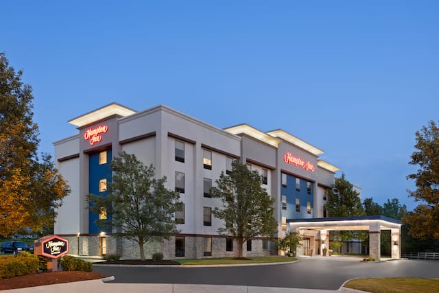 Hampton Inn Cleveland-Airport/Tiedeman Rd hotel exterior