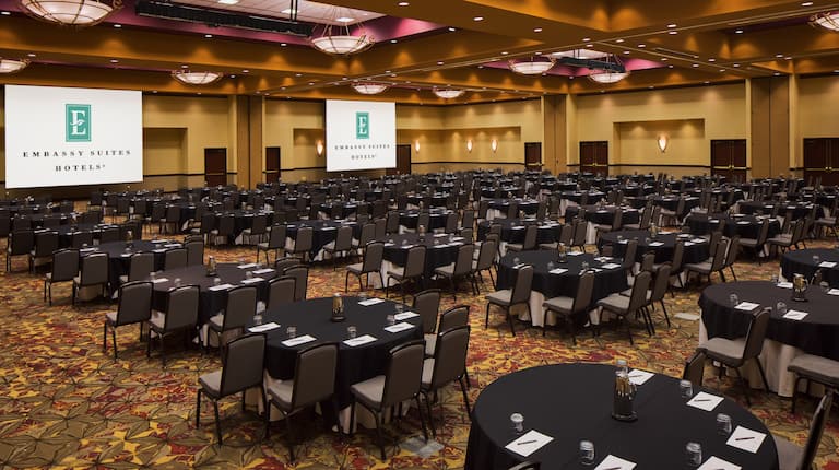 Ballroom Set Up for Large Event with Round Tables