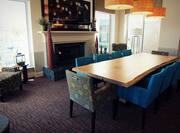 Lobby community table Lounge Area