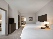 2 Room Queen Premium Suite