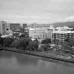 水邊的酒店景觀