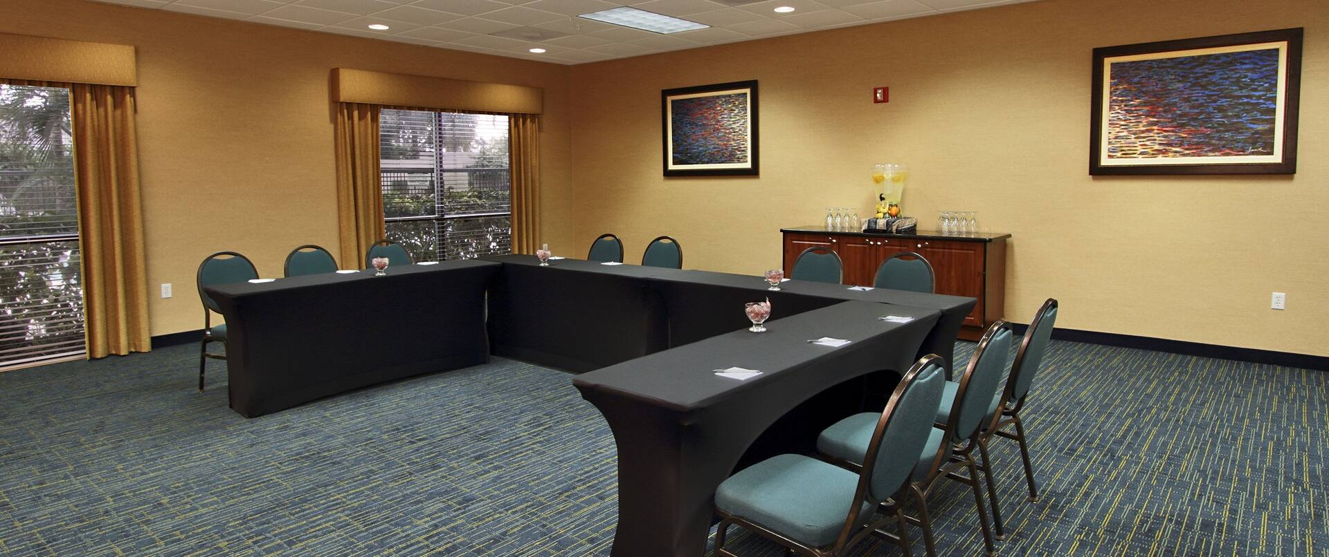 Meeting Room UShape Seating