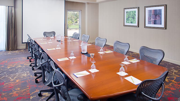 Formal Large Table Conference Room  