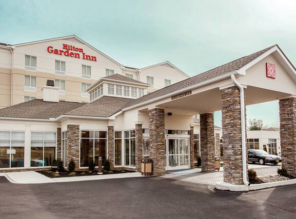 Hilton Garden Inn Winnipeg South - Image1