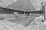 室內泳池