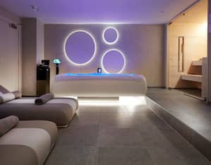 wellness area with beds