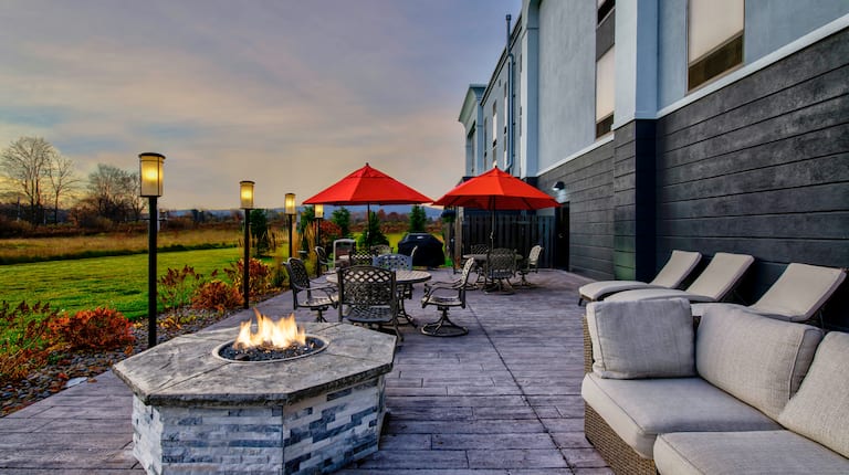 outdoor patio with fire pit