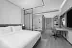 King Superior Studio Suite