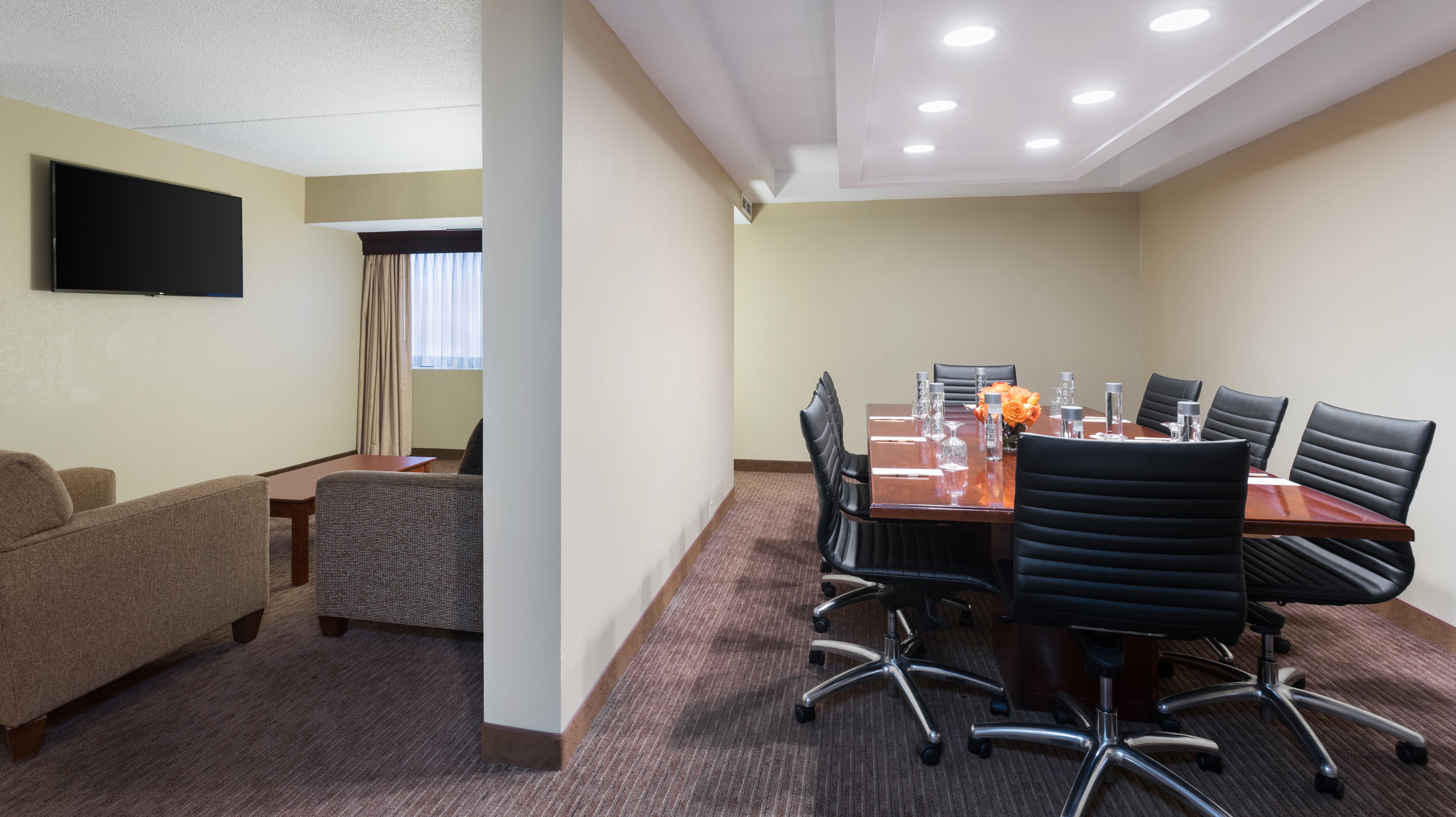 King Conference Suite