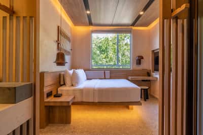 Queen Guest Room with Desk Area and Large Window