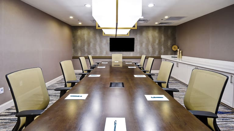 Boardroom and Meeting Space 