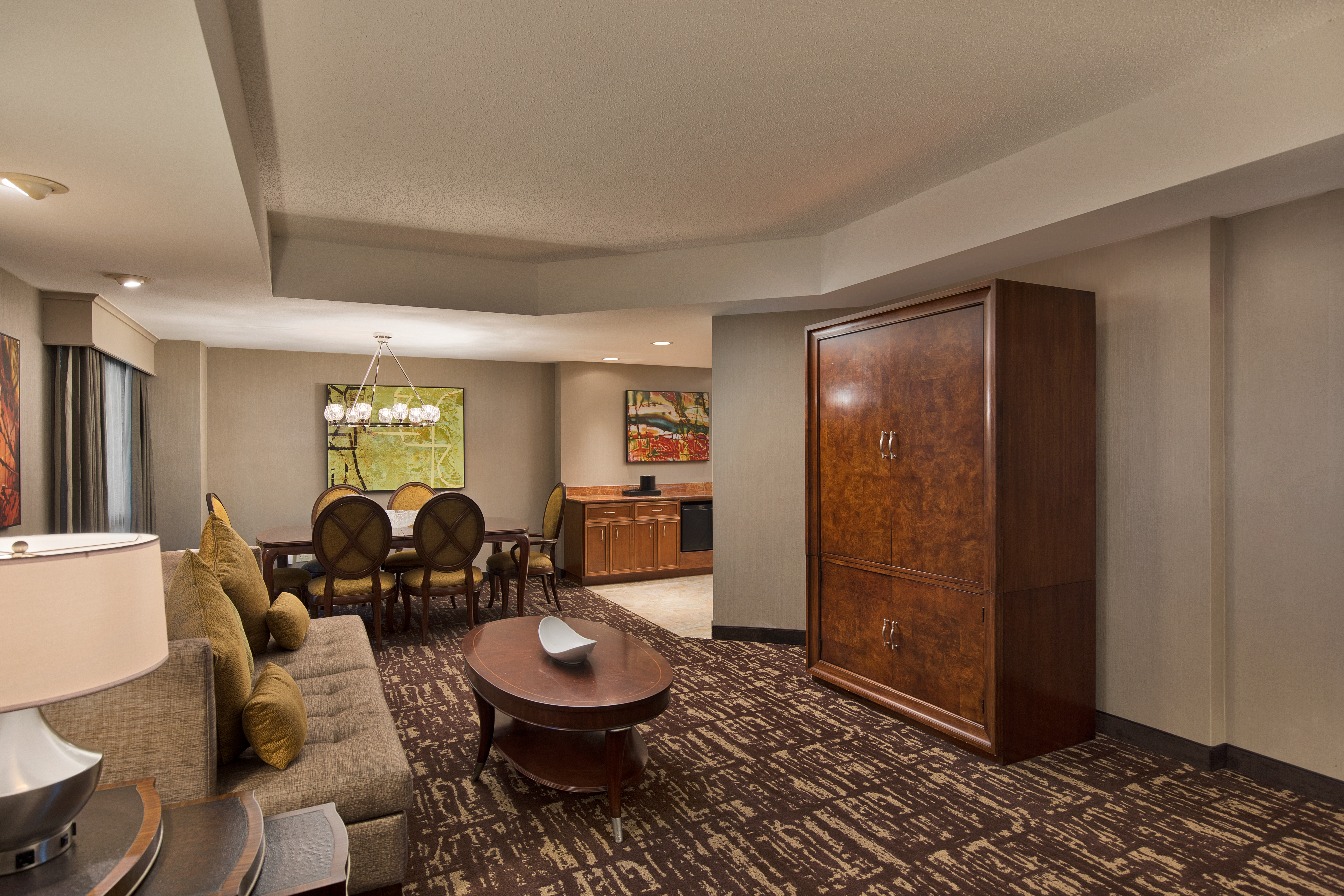 Presidential Guestroom Suite Lounge Area