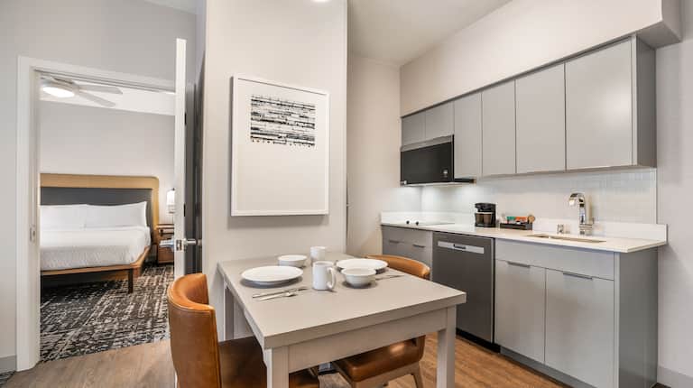 Suite Kitchenette