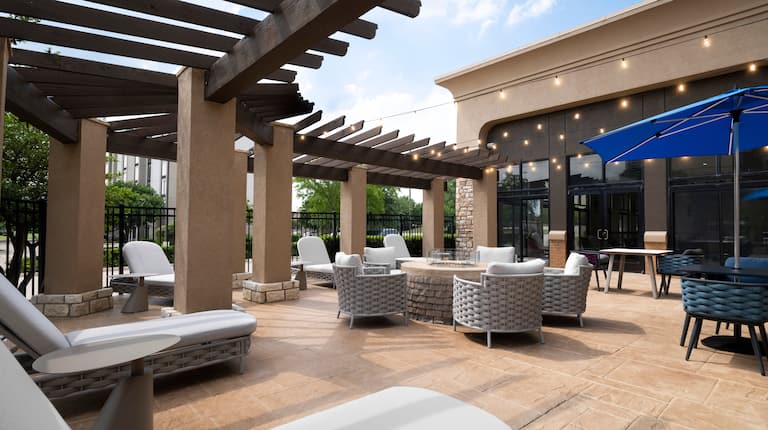 outdoor patio, patio furniture, fire pit