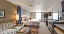 2 Queen Beds Suite  