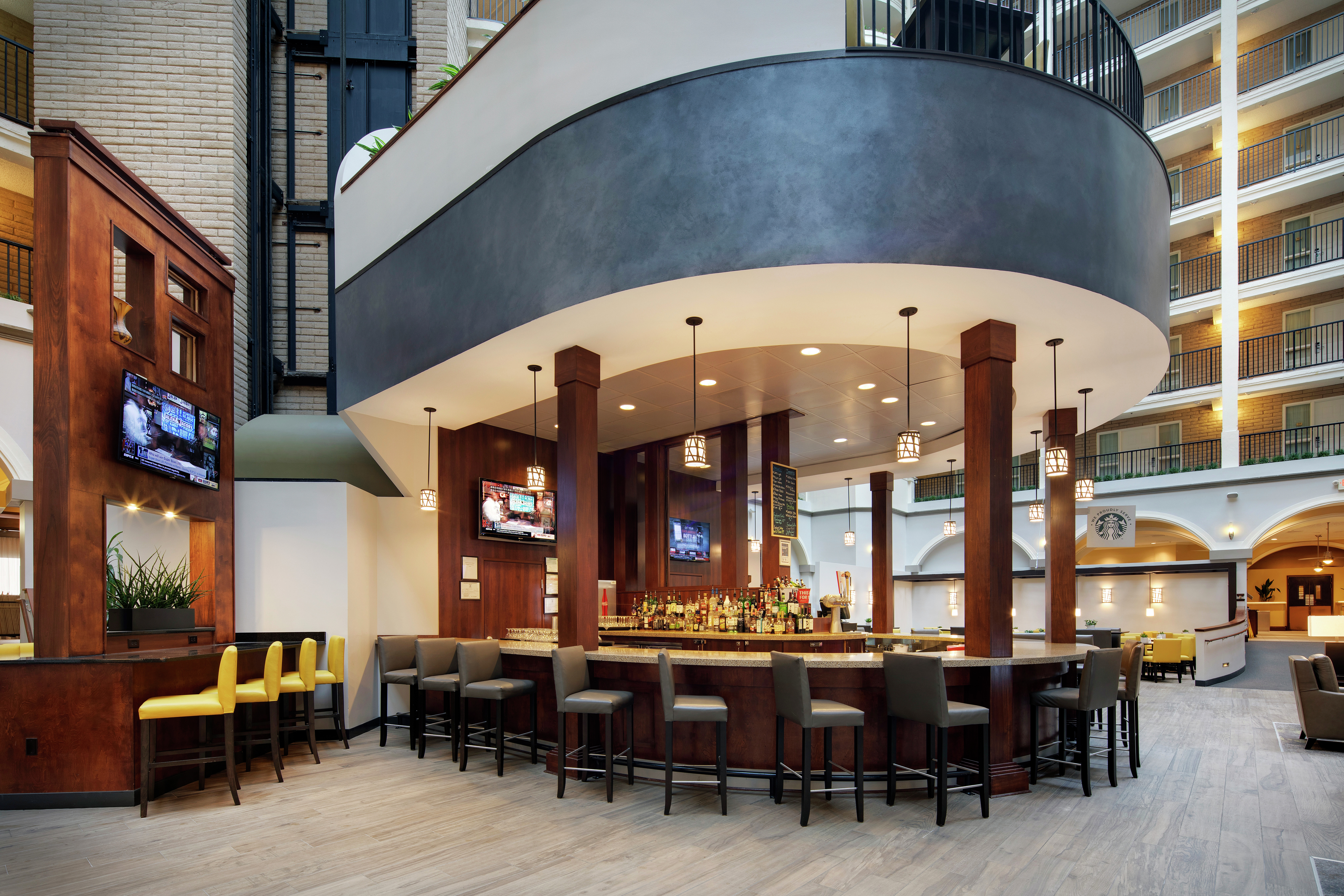 Embassy Suites Gastronomy Bar