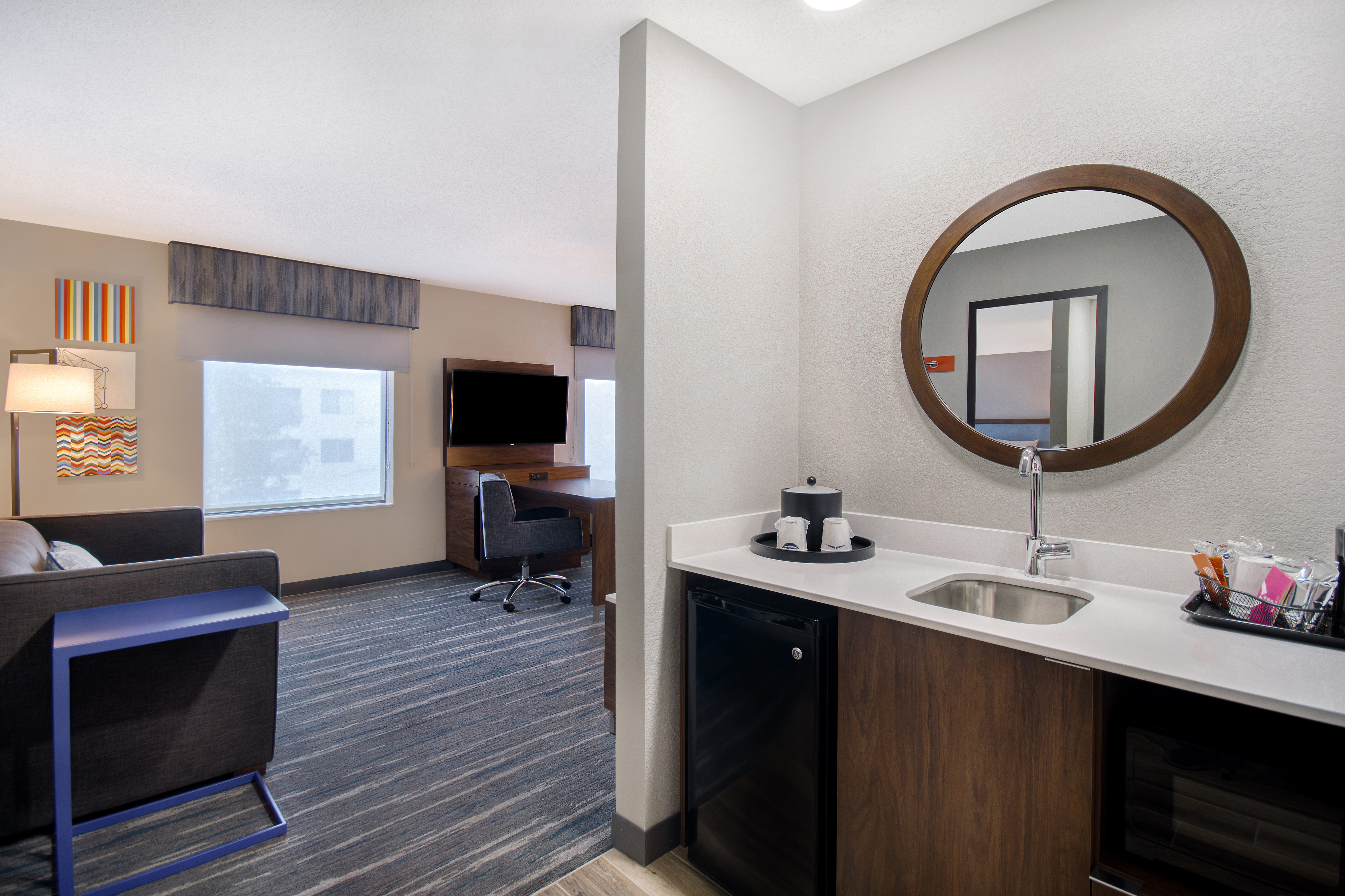 Suite With Wet Bar