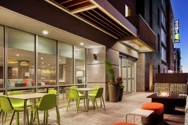 Hotel Outdoor Lounge Area