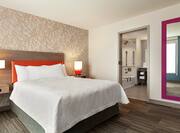 Queen Bed Guestroom Suite