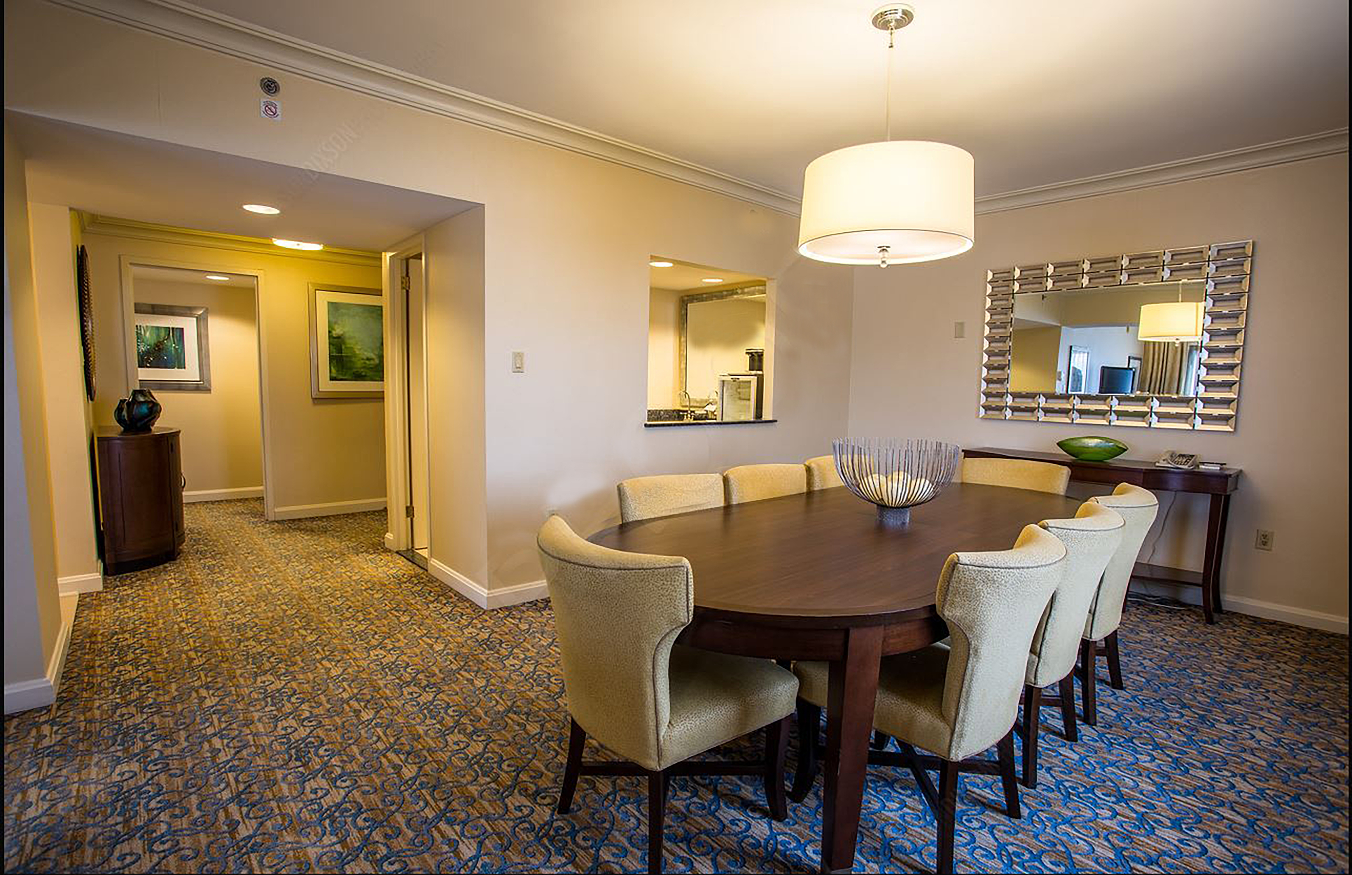 Guest Suite Dining Area with Table and Chairs